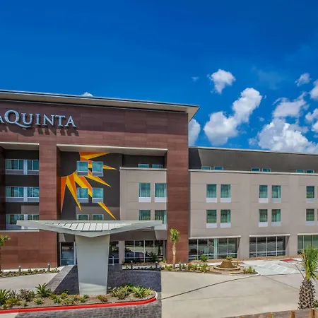 La Quinta By Wyndham Houston East At Sheldon Rd Hotel
